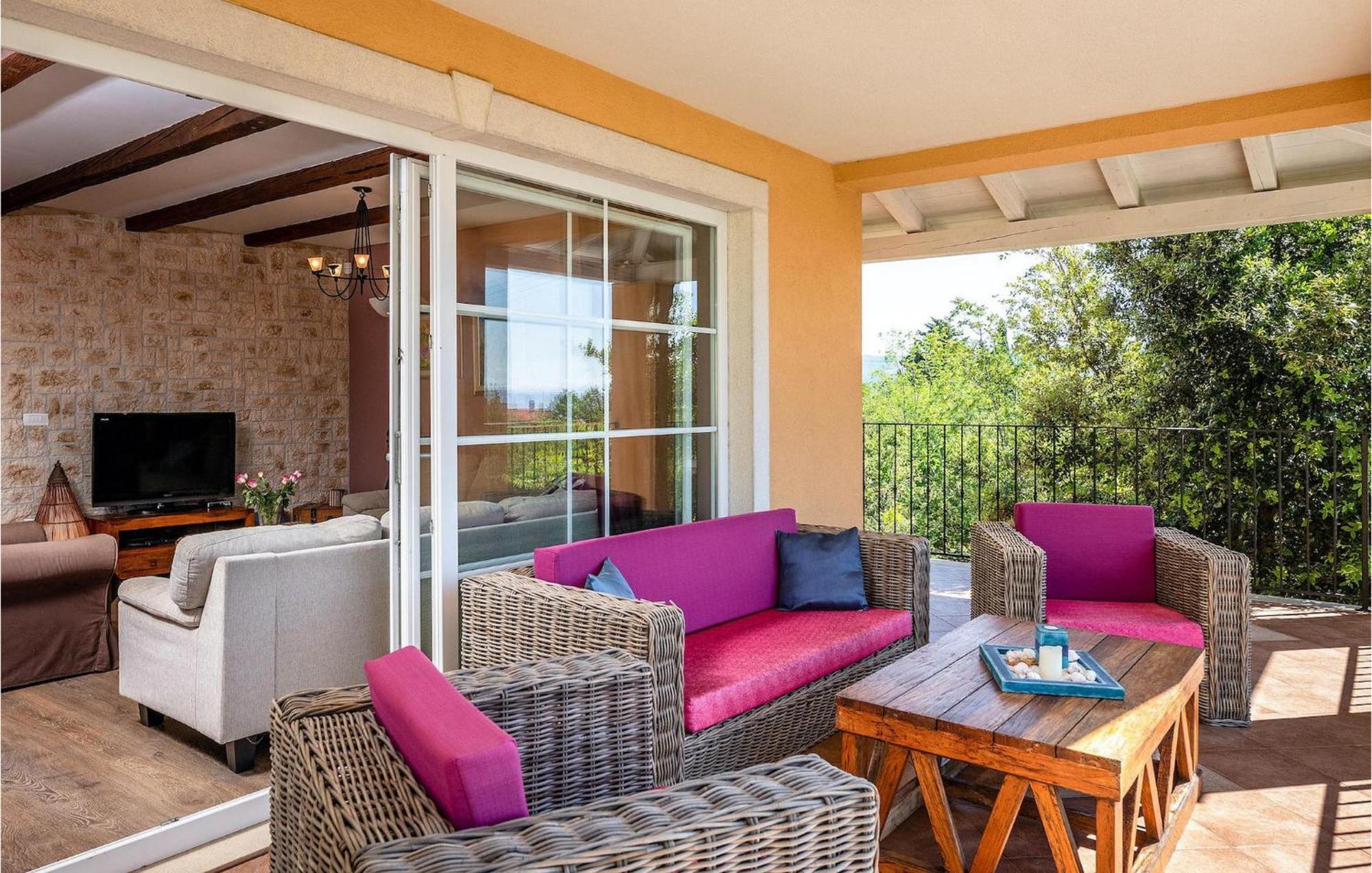 Ari Holiday home *