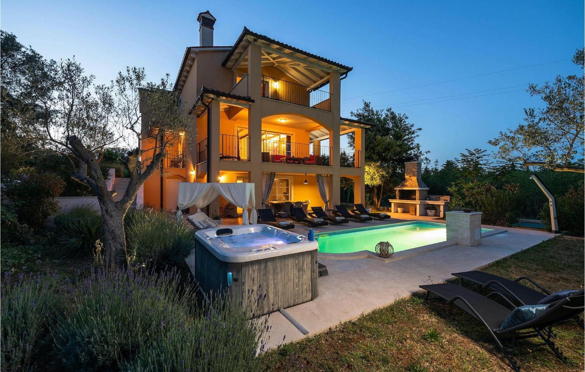 Ari Holiday home *